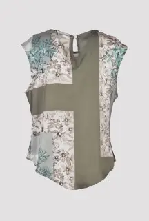 Blusa in Raso Stampato vista posteriore